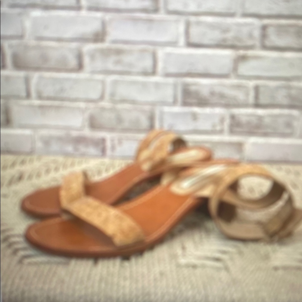 Designs Tan Strappy Heels